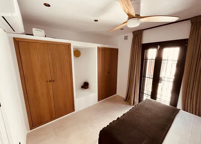 Casa Gina Old Town Center 4 Bedrooms * Marbellac