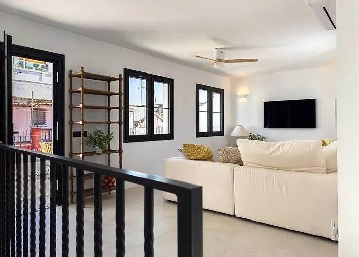 Vakantiehuis Casa Gina Old Town Center 4 Bedrooms *